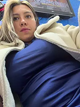 LIZ-06_ Chat XXX in diretta