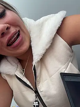 LIZ-06_'s Webcam Show
