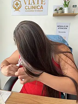 LIZ-06_ webcam show
