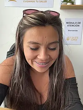 LIZ-06_'s Webcam Show