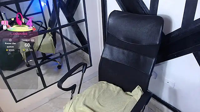 ashleylove_prg's Webcam Show