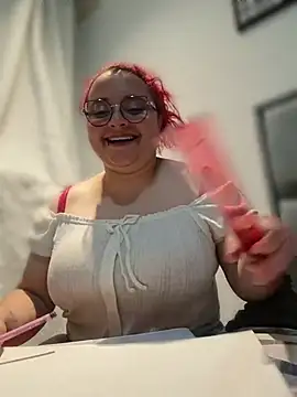 Živý XXX chat CURVY-HORNY