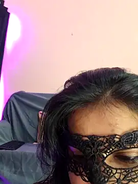 Naughty_Kayra Pertunjukan Webcam