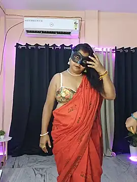 Naughty_Kayra Show in webcam