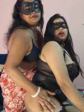 Naughty_Kayra Adlı Modelin Web Kamerası Şovu