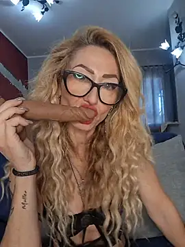 harleyejoker1 Show in webcam
