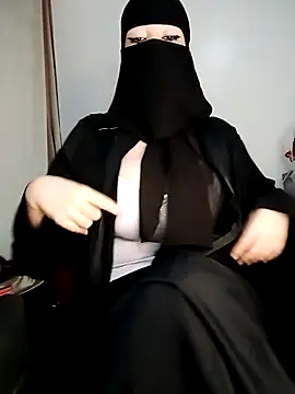 raghoodaqouen2121 webcam show