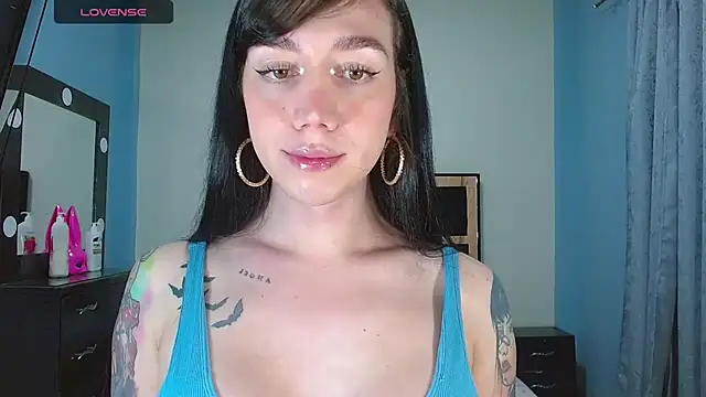 karla_zambrano's Webcam Show