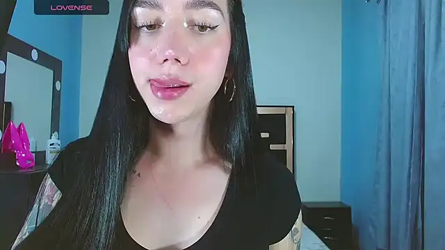 karla_zambrano Adlı Modelin Web Kamerası Şovu