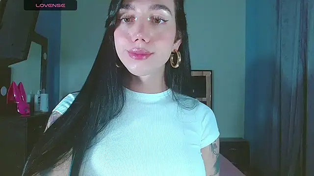 karla_zambrano Show in webcam