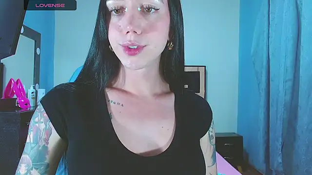 karla_zambrano's Webcam Show