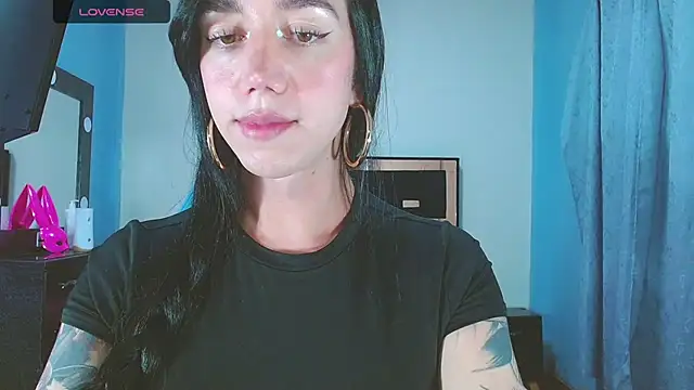 Pokazy przed kamerką – karla_zambrano