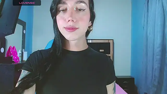 karla_zambrano Show in webcam