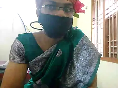 Nivi_23@xh's Webcam Show