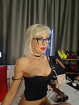 Milforjan Live XXX chat
