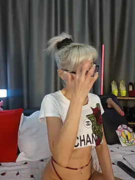 Milforja élő XXX-chatje