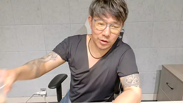 --bububu-- Show Webcam