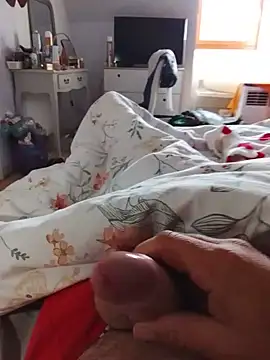 Pall524 Show in webcam