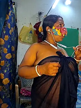 Show modela Real_Desi_Couple na web-kameri