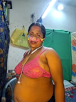 Pokazy przed kamerką – Real_Desi_Couple