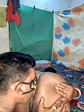Real_Desi_Couple Webcam-Show