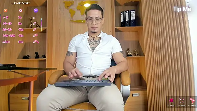 JoshMillerr_ Webcam-Show
