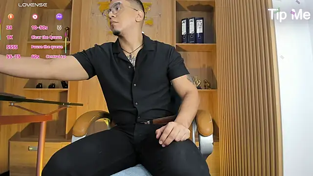 JoshMillerr_ Webcam-Show