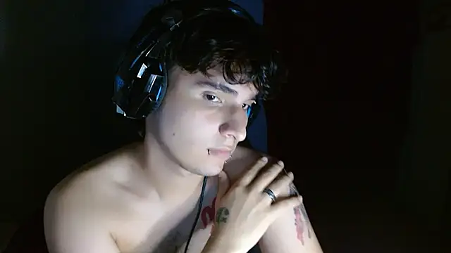 Webkamerová show suggarboy69