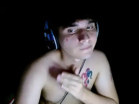 suggarboy69's Webcam Show