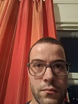 Hakim2493 Pertunjukan Webcam