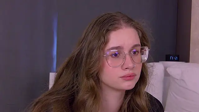 EllieHayes 现场XXX聊天