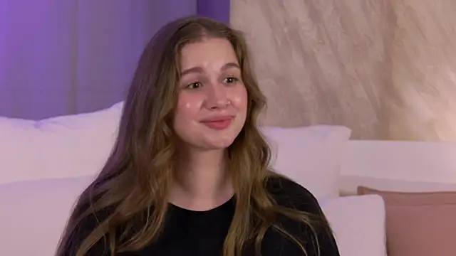 EllieHayes Live XXX-Chat