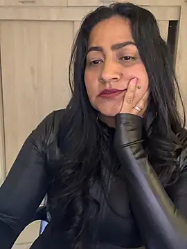 Show de Adele_Sweett na webcam