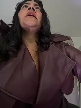 Show de Adele_Sweett na webcam