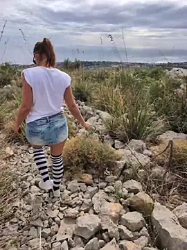 Samira-Summer Webcam show