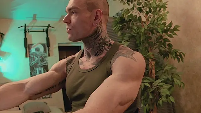 bulatov_xx 在線直播表演