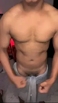 DarkMuscleBoyX Show Webcam