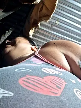 chubby_sexy_big_tits: διαδικτυακό σόου στην κάμερα