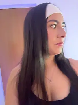 Melody_04 Show in webcam