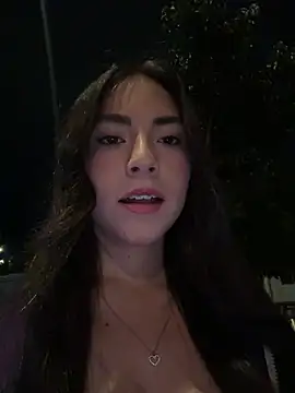 Chat +18 de Melody_04 ao vivo