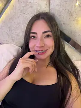 Melody_04's Webcam Show