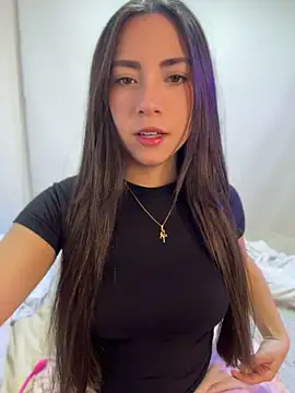 Melody_04 XXX чат на живо