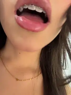 Melody_04's Webcam Show