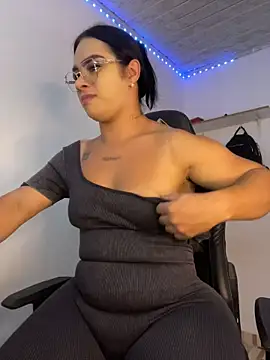 Pokazy przed kamerką – Dulce_smith_1