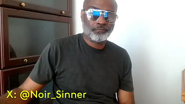 sinnernoir webkamerás műsora