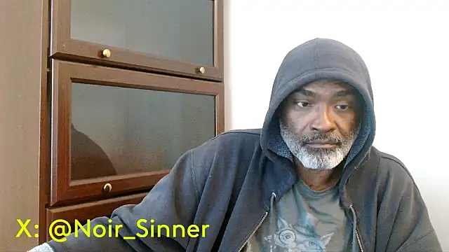 Pertunjukan Kamera Web sinnernoir