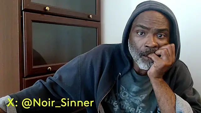 sinnernoir Show in webcam