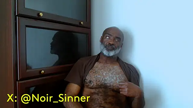 Chat XXX en directo de sinnernoir