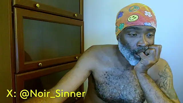 sinnernoir Show in webcam