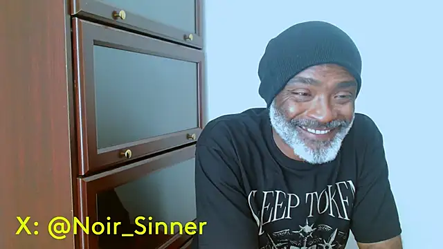 sinnernoir's Webcam Show